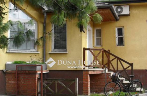 Eladó ház Győr, Táncsics Mihály utca, 5 szobás