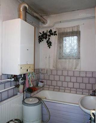 Debrecen 2 szobás családi ház eladó a Köteles utcában
