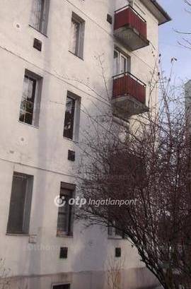 Eladó lakás Budapest, 2+1 szobás