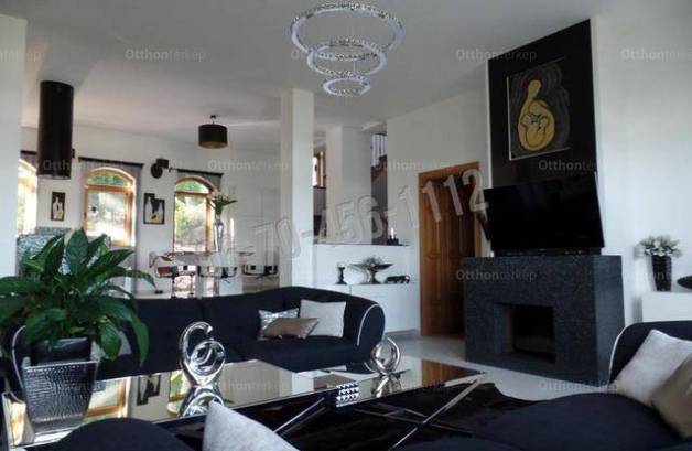 Budaörsi családi ház eladó, 320 négyzetméteres, 5+1 szobás