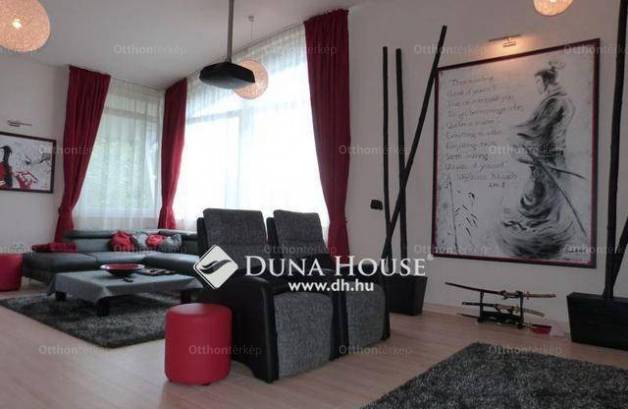 Eladó családi ház, Budapest, Budafokon, 300 négyzetméteres