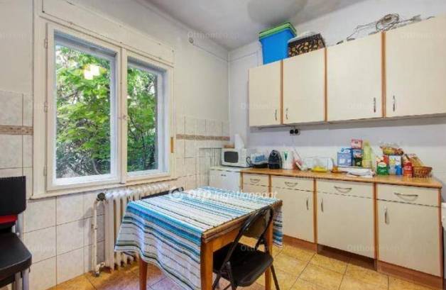 Budapest családi ház eladó, Szentimrevárosban, 4+2 szobás