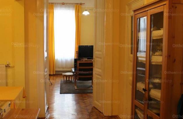 Budapesti eladó lakás, 4+1 szobás, 136 négyzetméteres
