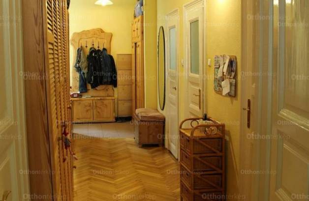 Budapesti eladó lakás, 4+1 szobás, 136 négyzetméteres