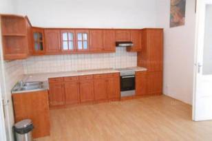 Debreceni eladó lakás, 2 szobás, 68 négyzetméteres