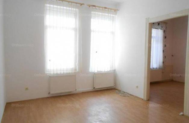Debreceni eladó lakás, 2 szobás, 68 négyzetméteres