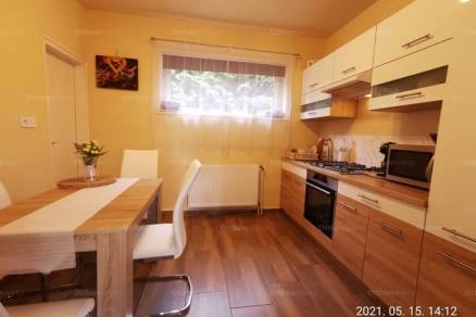 Soproni eladó családi ház, 6 szobás, 330 négyzetméteres