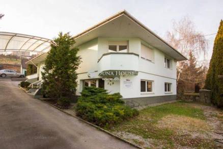 Eladó családi ház Pécs a Rigóder úton, 4 szobás