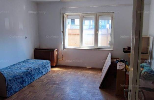 Debreceni eladó családi ház, 2 szobás, 50 négyzetméteres