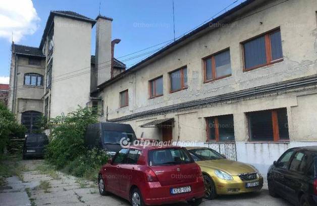 Eladó családi ház Budapest, 11 szobás