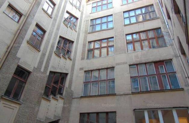 Eladó ház Budapest, 3 szobás