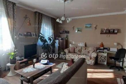 Budapesti családi ház eladó, 100 négyzetméteres, 1+3 szobás