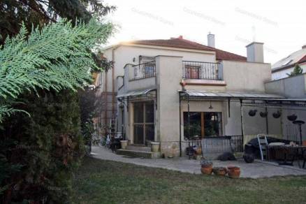 Eladó családi ház Sopron, 6+1 szobás