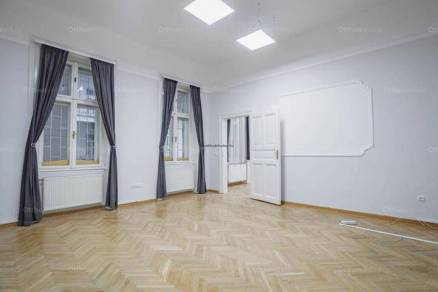 Budapesti eladó lakás, 4 szobás, 119 négyzetméteres