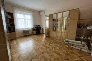Budapesti lakás eladó, 38 négyzetméteres, 1 szobás