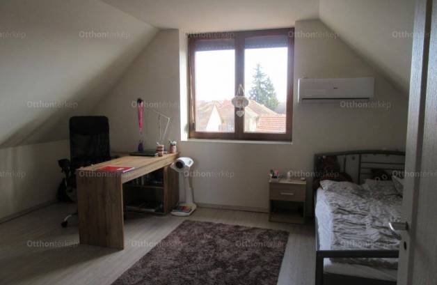 Debrecen családi ház eladó, 3+2 szobás