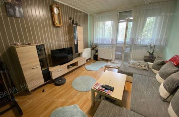 Eladó lakás Budapest, 2+1 szobás