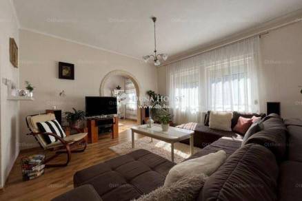 Veszprém 7 szobás családi ház eladó