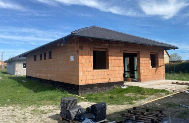 Kiskunlacháza 4 szobás új építésű családi ház eladó