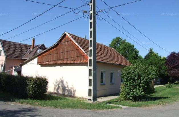 Eladó családi ház Gyula, Pozsonyi utca, 2+1 szobás