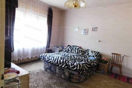 Eladó családi ház, Dombóvár, 3 szobás