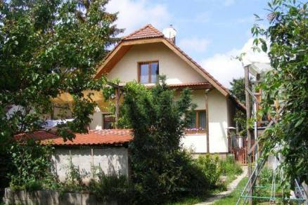 Eladó családi ház, Budapest, Békásmegyer, 5 szobás