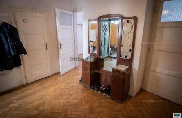 Eladó 3 szobás lakás Óbudán, Budapest, Bécsi út