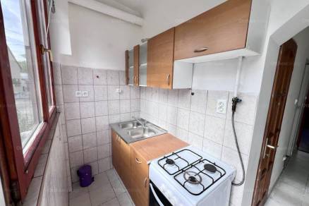 Budapesti lakás eladó, 29 négyzetméteres, 1 szobás