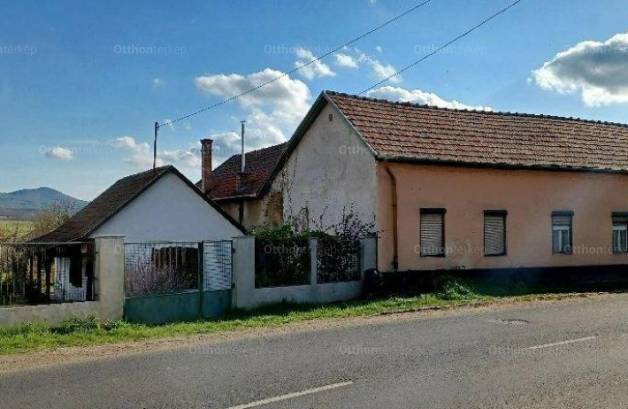 Bátonyterenye eladó családi ház a Rákóczi úton