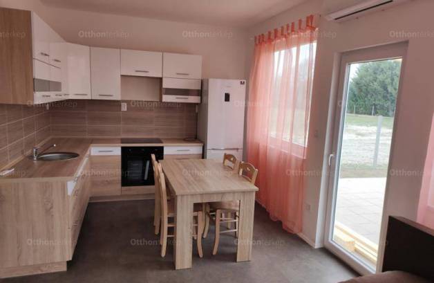 Eladó 2 szobás új építésű családi ház Szeged a Berkenye utcában