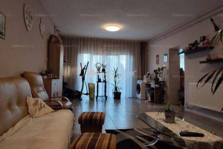 Dunaújvárosi családi ház eladó, 240 négyzetméteres