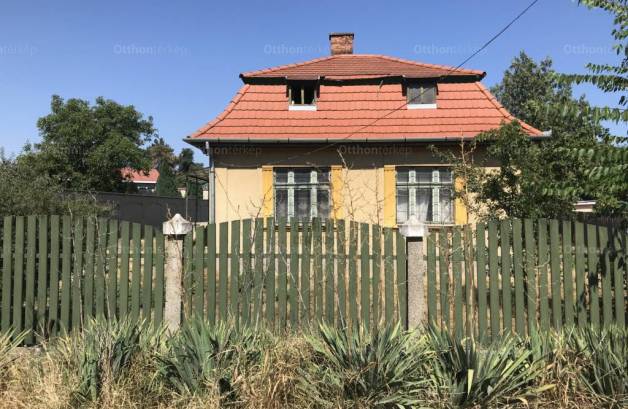 Debrecen 2 szobás családi ház eladó