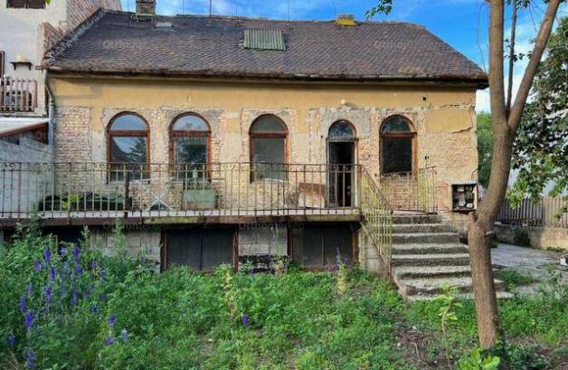 Budapest családi ház eladó, Óhegyen, 2+2 szobás