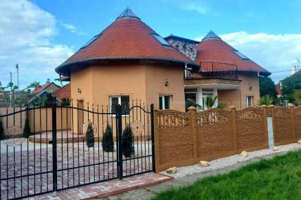 Gyula családi ház eladó, 6 szobás