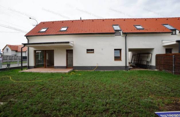 Veszprémi családi ház eladó, 117 négyzetméteres, 2+2 szobás