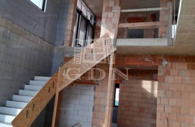 Gencsapáti új építésű családi ház eladó, 280 négyzetméteres, 5 szobás