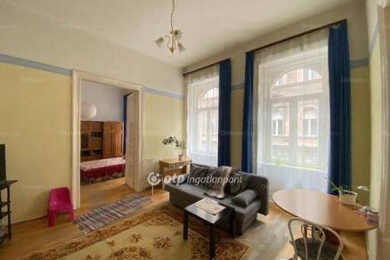 Budapesti lakás eladó, 73 négyzetméteres, 2+1 szobás