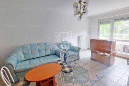 Budapesti lakás eladó, 67 négyzetméteres, 2+1 szobás