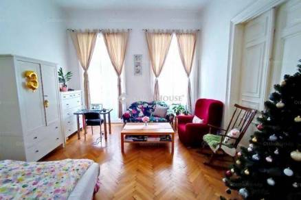 Budapesti lakás eladó, Erzsébetvárosban, 2+1 szobás