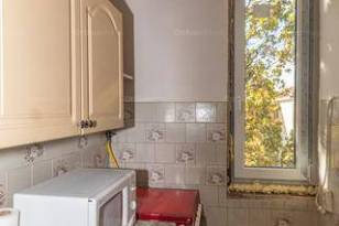 Eladó 1 szobás lakás Debrecen az Egyetem sugárúton