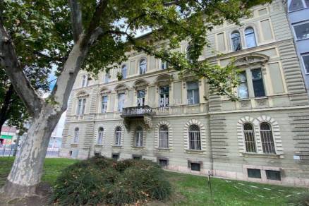 Győri lakás eladó, 112 négyzetméteres
