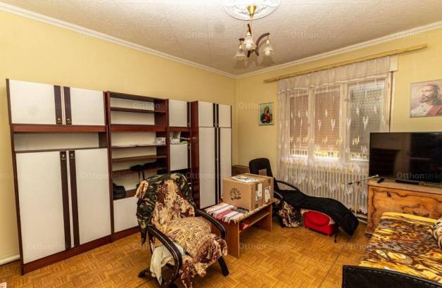 Debrecen családi ház eladó, 3+1 szobás