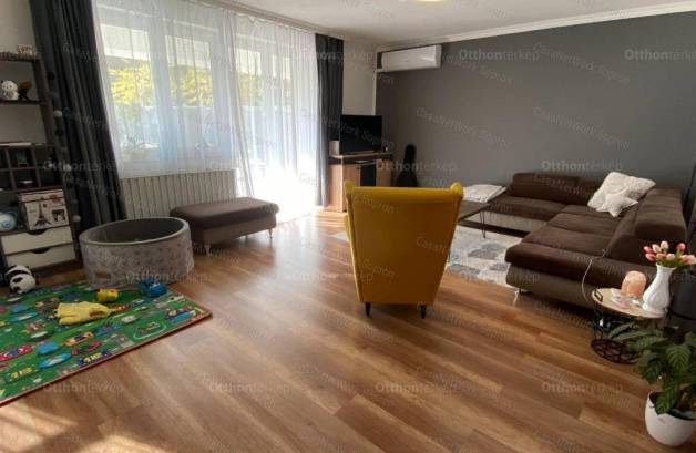 Soproni eladó családi ház, 6+2 szobás, 220 négyzetméteres