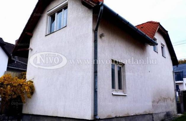 Eladó 4 szobás családi ház Veszprém