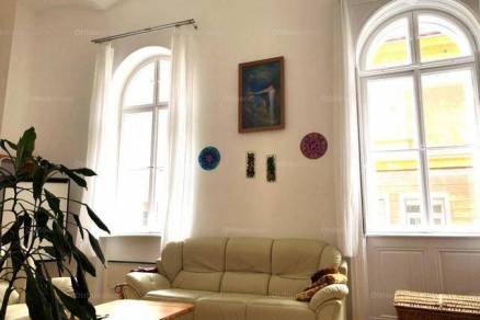 Győri lakás kiadó, 36 négyzetméteres, 1 szobás