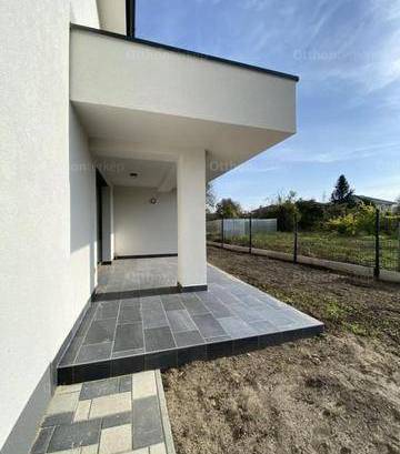 Debreceni új építésű ikerház kiadó, 150 négyzetméteres, 4 szobás