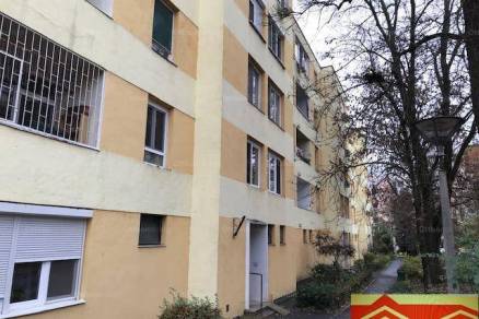 Szeged 2 szobás lakás eladó a Fésű utcában
