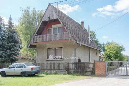 Csévharaszti eladó családi ház, 3 szobás