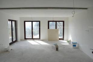 Eladó új építésű családi ház Szentendre a Cseresznyés úton, 4 szobás