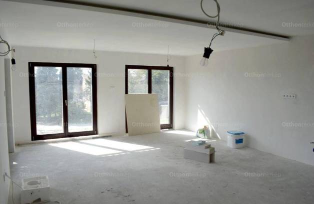 Eladó új építésű családi ház Szentendre a Cseresznyés úton, 4 szobás